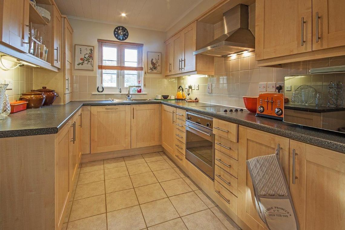 Windrush Lake 65, Sunset Lodge - P South Cerney Εξωτερικό φωτογραφία
